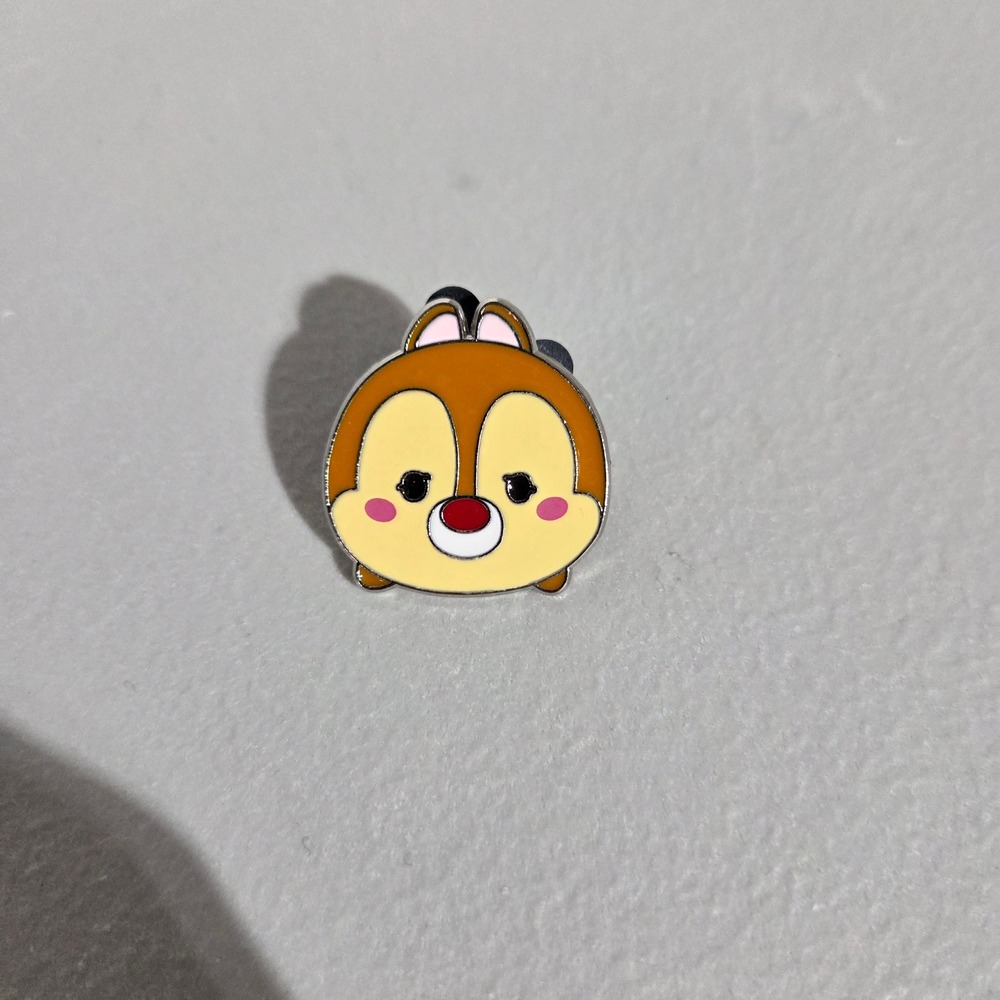 Disney Parks Official Dale Tsum Tsum Pin Disneyland Trading Collectible